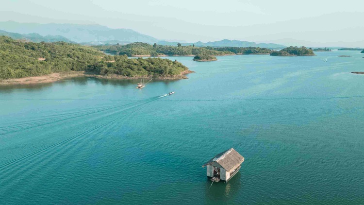 laos-2025-sanctuary-Nam-ngum_SELECTION-31_1_11zon