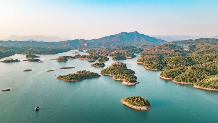 Sanctuary-Nam-Ngum-Beach