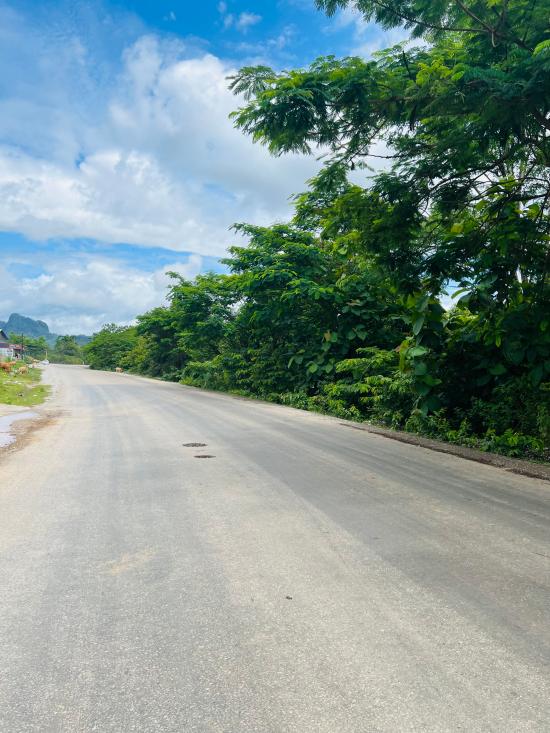 Road between Resort and Main road (3)